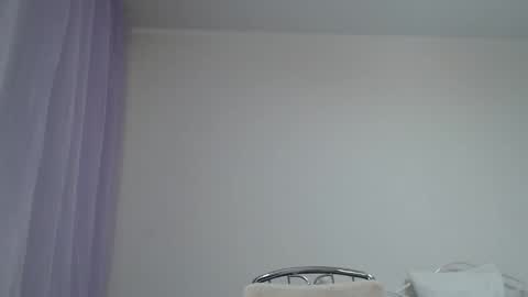 Snapshot of anna_stellari chatting on March 6, 3:45 pm Anna online show from March 6, 3:45 pm