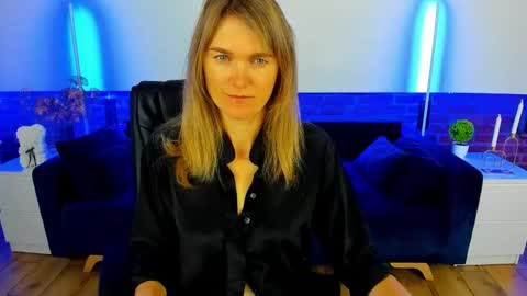 Snapshot of annabel_xxx chatting on September 14, 6:15 am Annabel online show from September 14, 6:15 am