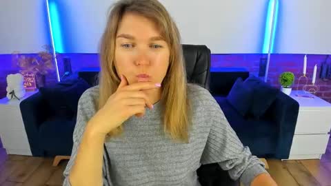 Snapshot of annabel_xxx chatting on September 18, 6:34 pm Annabel online show from September 18, 6:34 pm