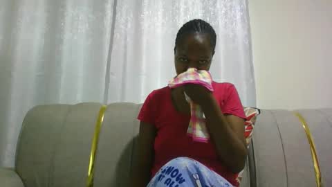 Snapshot of annabelle_doll8 chatting on October 8, 6:52 am Bell online show from October 8, 6:52 am