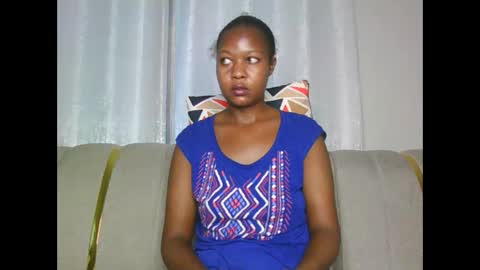Snapshot of annabelle_doll8 chatting on September 12, 12:18 pm Bell online show from September 12, 12:18 pm