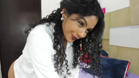 Anna online show from March 6, 7:57 pm