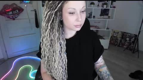 Anna online show from March 27, 6:31 pm