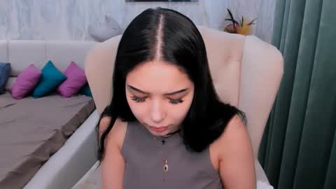 Snapshot of annarice chatting on October 5, 11:18 am Anna online show from October 5, 11:18 am