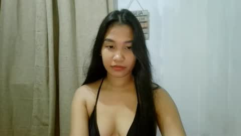 Riane online show from November 23, 1:09 pm