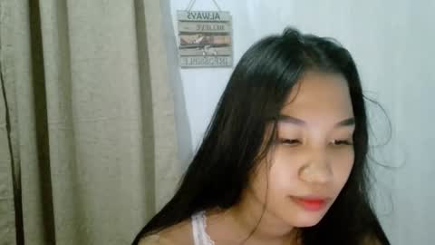 Snapshot of annarot chatting on October 23, 1:56 pm Riane online show from October 23, 1:56 pm