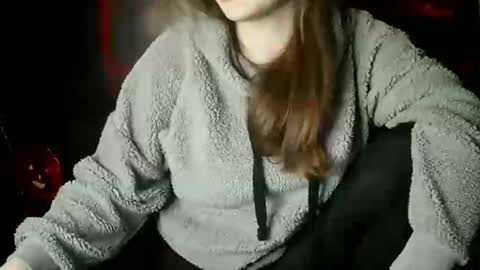 Bella online show from October 20, 5:07 pm