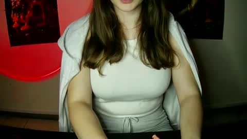 Snapshot of annbelll chatting on September 19, 2:54 pm Bella online show from September 19, 2:54 pm