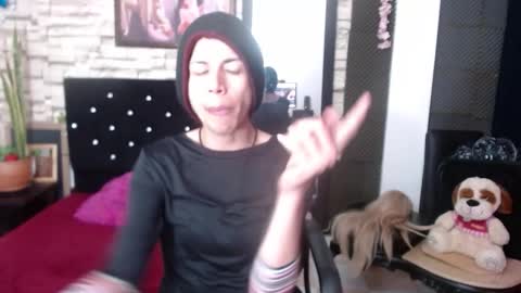 Snapshot of anne_castle86 chatting on October 16, 5:07 am Anne online show from October 16, 5:07 am