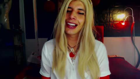 Snapshot of anne_castle86 chatting on September 23, 4:17 am Anne online show from September 23, 4:17 am