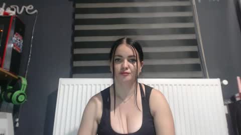 annebellee69 online show from October 10, 10:14 pm