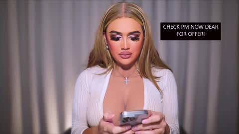 Anne Hart online show from December 1, 4:21 am