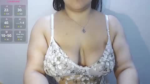 Snapshot of anneliesse chatting on September 24, 8:43 am anneliesse online show from September 24, 8:43 am