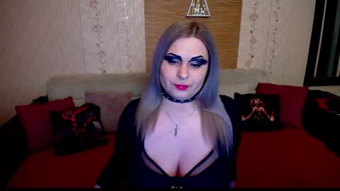 Snapshot of annessixreign chatting on January 25, 8:31 am AnnessixReign online show from January 25, 8:31 am