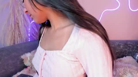   online show from February 21, 9:23 am