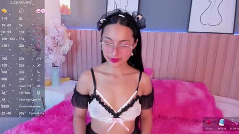 Snapshot of annie_lought chatting on September 26, 12:57 pm online show from September 26, 12:57 pm