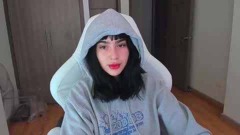 JEANNE no olvides seguirme dont forget follow me  uu online show from December 3, 5:02 pm