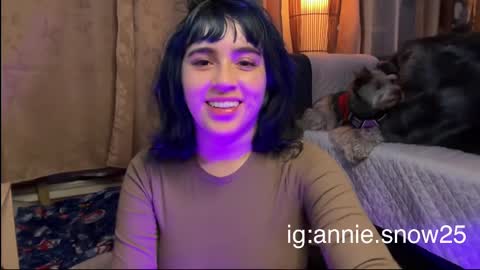 JEANNE no olvides seguirme dont forget follow me  uu online show from March 1, 12:39 am