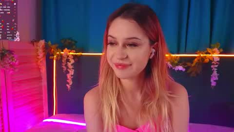 annie online show from November 29, 9:33 pm