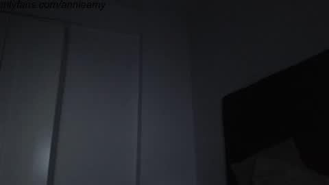 Annie online show from February 21, 4:05 pm