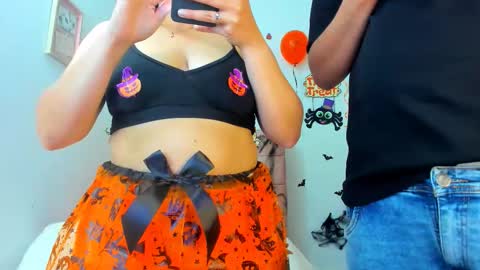 Anniecollen online show from October 15, 2:48 am