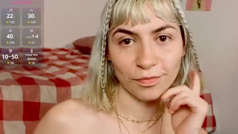 annietinky online show from September 16, 11:23 am