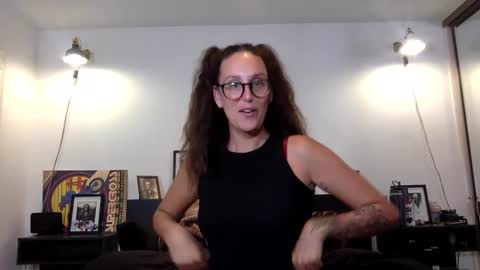 Snapshot of annmarieferrara chatting on September 19, 2:37 am Ann online show from September 19, 2:37 am