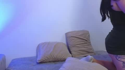 ANNY LOUIS online show from December 3, 7:36 pm