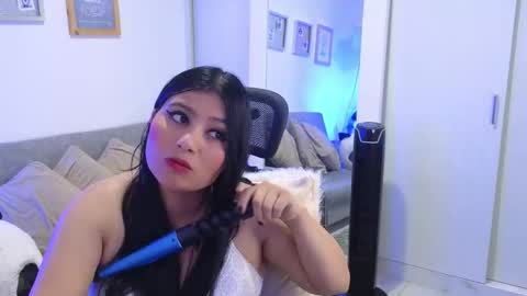 ANNY LOUIS online show from November 25, 7:45 pm