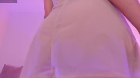 Anny  online show from December 17, 5:52 pm