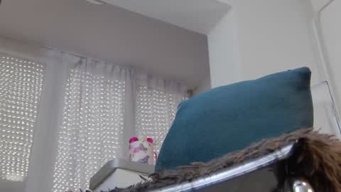 Anna online show from February 3, 7:40 am