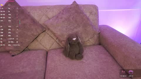 Ana online show from March 13, 1:47 pm