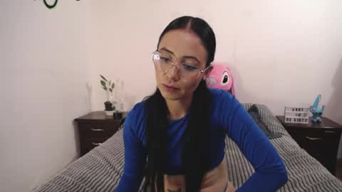Snapshot of annyroberts_89 chatting on February 26, 11:30 pm Anny online show from February 26, 11:30 pm