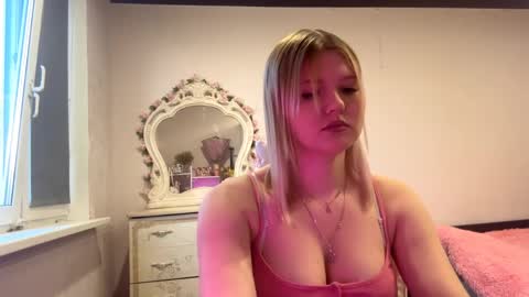 annyvibess online show from May 15, 5:09 pm