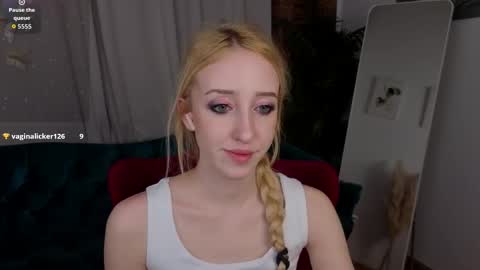 Anora online show from March 1, 8:13 pm