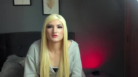 anthonela_kim online show from April 17, 3:42 am