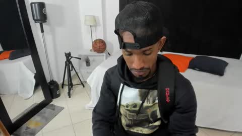 Snapshot of anthoy_wayans chatting on October 5, 11:56 pm       online show from October 5, 11:56 pm