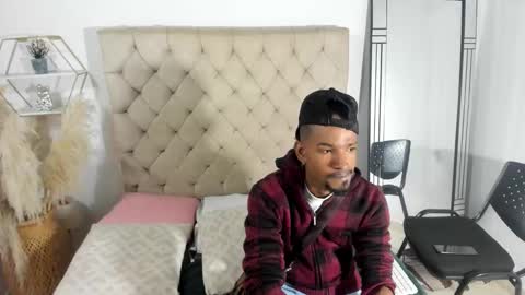 Snapshot of anthoy_wayans chatting on September 27, 2:09 am       online show from September 27, 2:09 am
