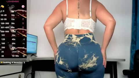 antonella online show from April 5, 1:46 am