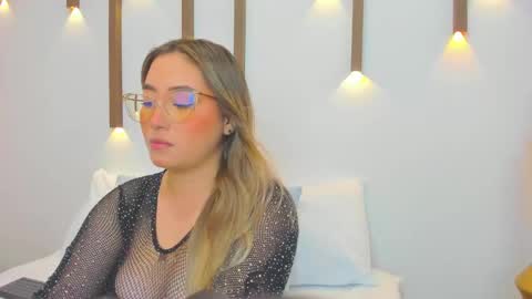 Snapshot of antonella_cutie_ chatting on February 18, 12:06 pm A N T O N E L L A online show from February 18, 12:06 pm