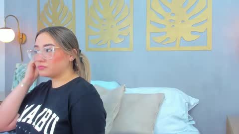 Snapshot of antonella_cutie_ chatting on March 12, 7:25 pm A N T O N E L L A online show from March 12, 7:25 pm
