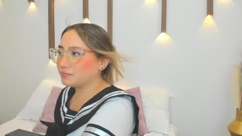 Snapshot of antonella_cutie_ chatting on February 13, 6:05 pm A N T O N E L L A online show from February 13, 6:05 pm