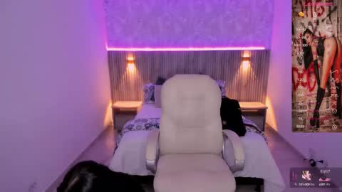 Snapshot of antonella_grayy chatting on February 13, 10:55 am Antonella Grayy online show from February 13, 10:55 am