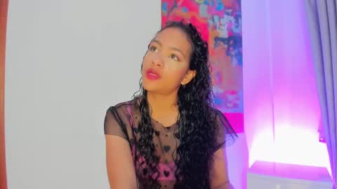 AntonellaHall  online show from March 10, 12:06 pm