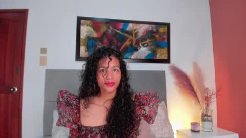 AntonellaHall  online show from February 3, 11:42 am