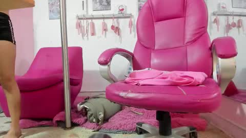 Snapshot of antonellakling_ chatting on September 26, 12:02 pm ANTONELLA online show from September 26, 12:02 pm