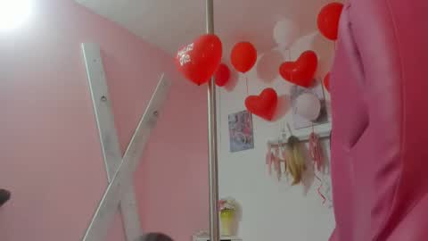 Snapshot of antonellakling_ chatting on February 19, 1:06 pm ANTONELLA online show from February 19, 1:06 pm