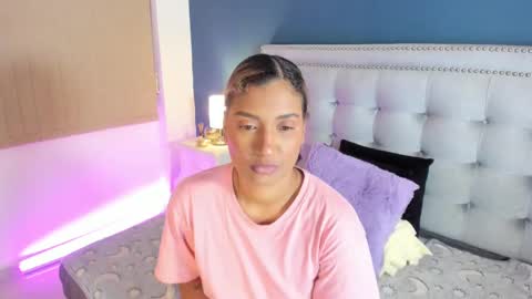 Sarah online show from February 9, 5:33 pm