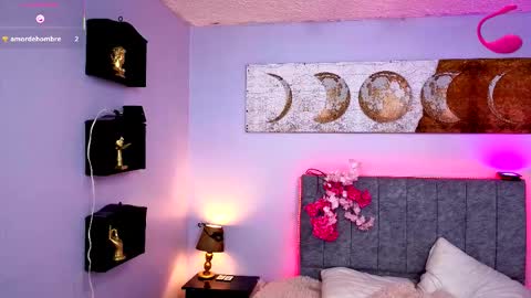 Snapshot of antonellastar24_ chatting on October 15, 9:04 pm Antonella online show from October 15, 9:04 pm