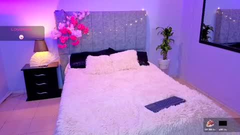 Snapshot of antonellastar24_ chatting on September 17, 8:45 pm Antonella online show from September 17, 8:45 pm